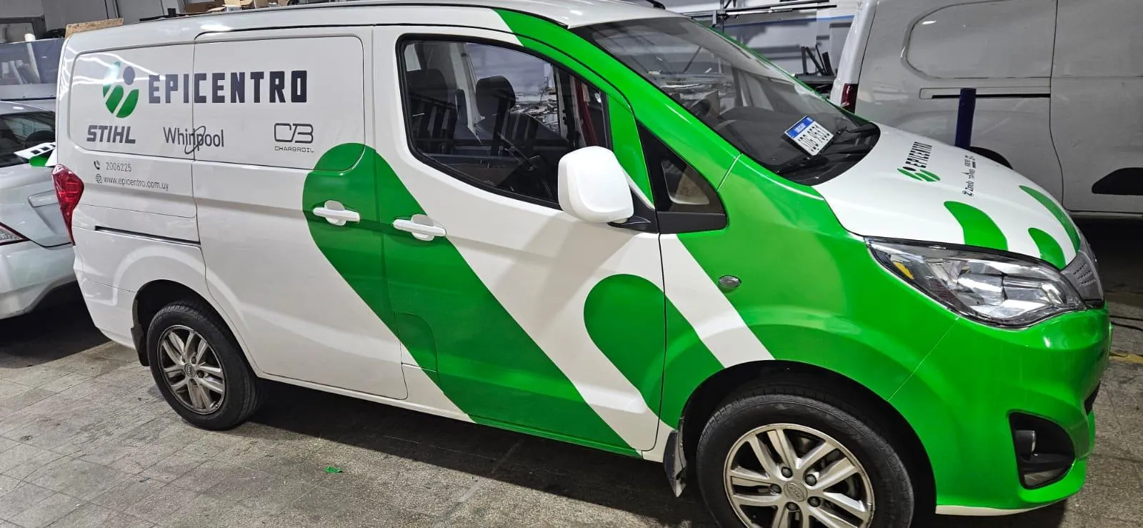 Proyecto Ploteo Vehicular 28